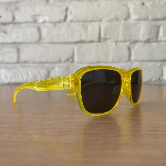 PUMA Unisex Polarized Sunglasses PUD111SA 3D Style V1 56-19-140 Yellow Gold New - Picture 4 of 10